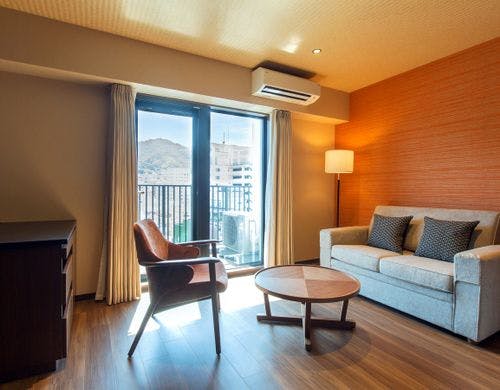 【禁煙】/定員３名