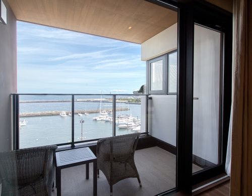 【禁煙】/定員４名