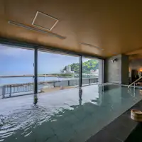 広々とした大浴場で、身体もリフレッシュ。