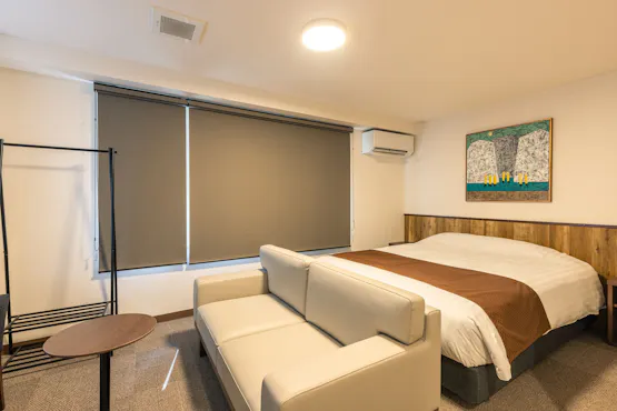 ห้องพักสไตล์ตะวันตกขนาด 20 ตร.ม. พร้อมเตียงควีนไซส์