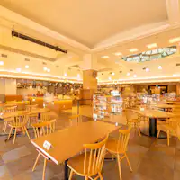 ร้านอาหารที่ให้ความรู้สึกอบอุ่นจากไม้