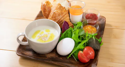 with breakfast/パティシエから朝のひとときを。お部屋でご提供するパティシエ朝食をどうぞ
