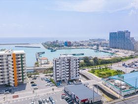 Ｓｅａｓｉｄｅ Ｃｏｎｄｏｍｉｎｉｕｍ Ｒａｎａ Ｃｈａｔａｎ