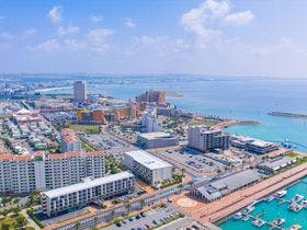 Ｓｅａｓｉｄｅ Ｃｏｎｄｏｍｉｎｉｕｍ Ｒａｎａ Ｃｈａｔａｎ