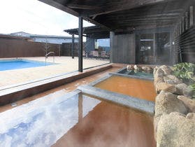 金温泉と3種のお風呂 花菖蒲
