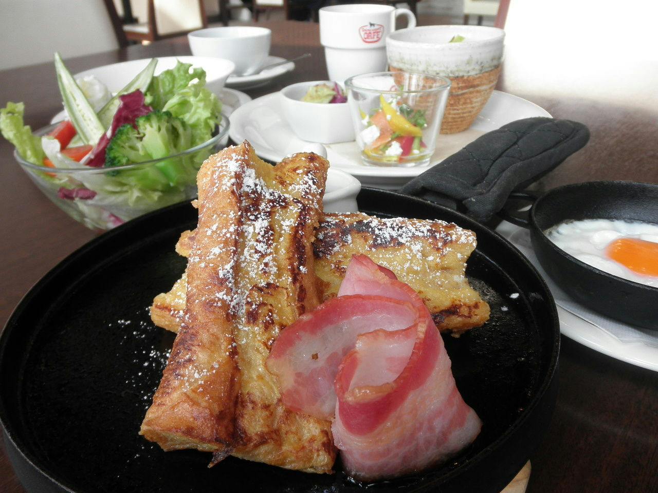 朝食付プラン　～石窯で仕上げた特製パンが堪能できる優雅な朝食～