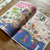 ご滞在中に便利な「旅のしおり」を配布中。