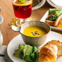 白味噌仕立てスープとパンセット