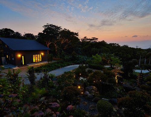 施設(夕方外観)/Exterior(Hotel View Dusk)