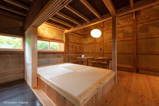 พระจันทร์เต็มดวง -MITSUKINO- ในร่ม