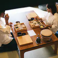 อาหารเช้าที่จัดเตรียมโดย Kasa-machi Yanaba
