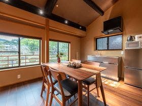 �y���s�{:�_���E���R�E�k������Ӂz�c�L�� �m��