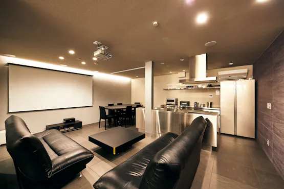 広々としたリビングルーム