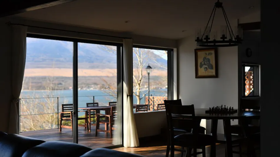 BUCKEYE HOUSE by the Lake