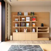 ที่ล็อบบี้มีนิตยสารท่องเที่ยวให้บริการ