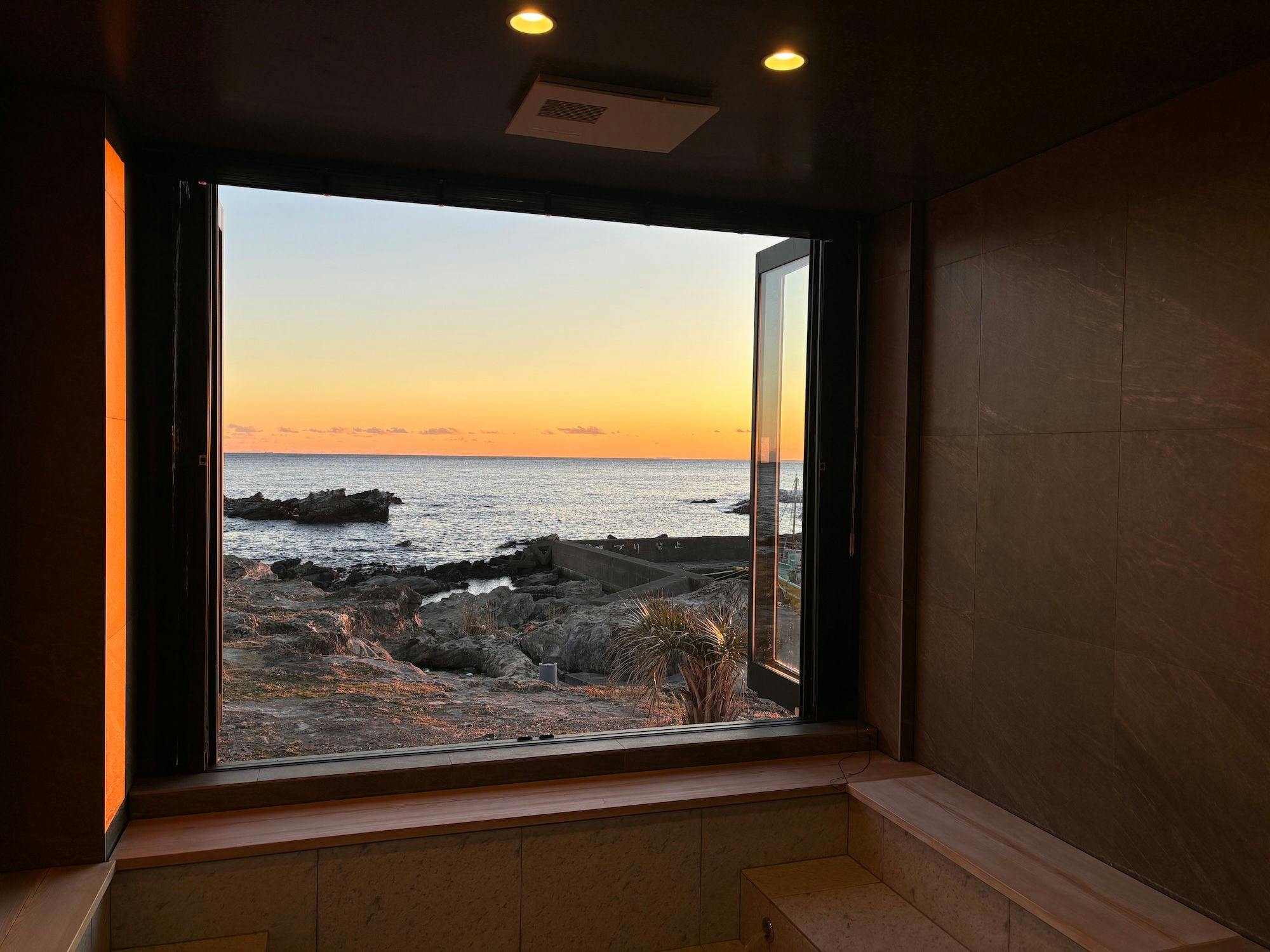 the MELLOW HOUSE 館山（旧 GIFTHOUSE 館山伊戸）