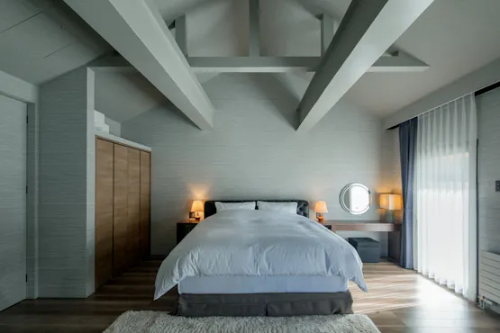 母屋 寝室 マスターベッド