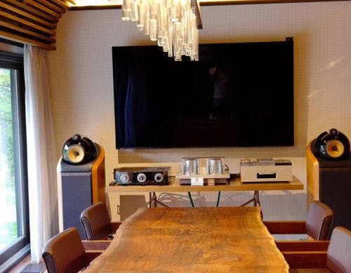 リビング　テレビ　オーディオ