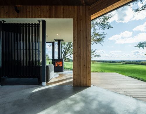 ラウンジと風景