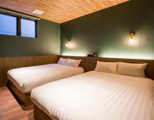 人工温泉も楽しめるバスルーム