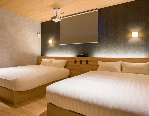 プロジェクター完備のベッドルーム