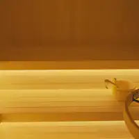 サウナルームの中は広々としています。