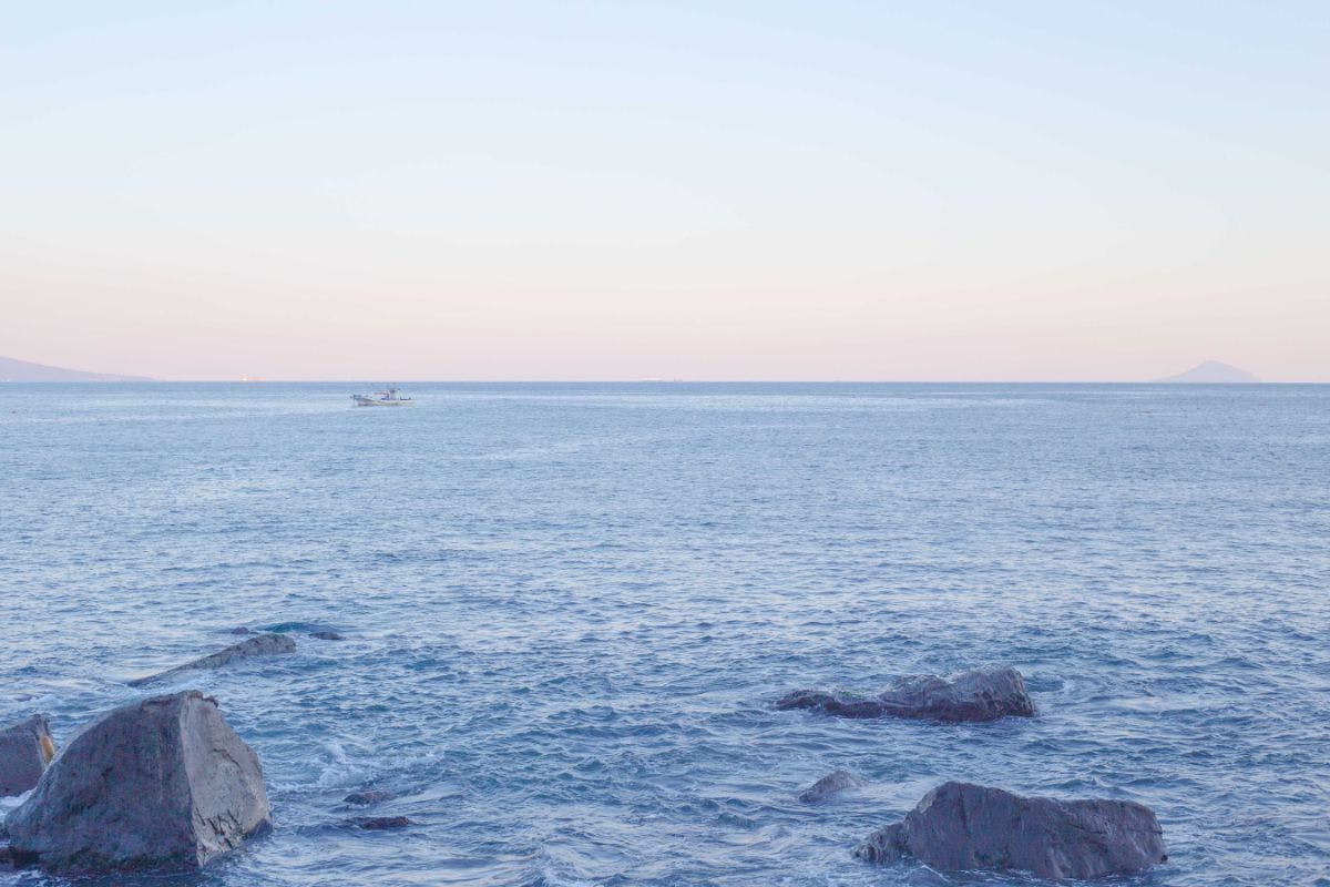 目の前に広がる赤沢の海です。