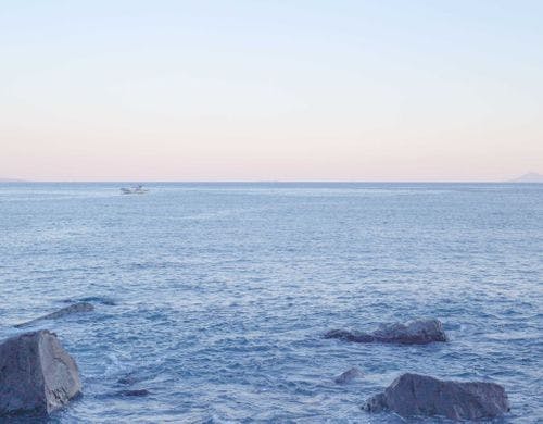 目の前に広がる赤沢の海です。
