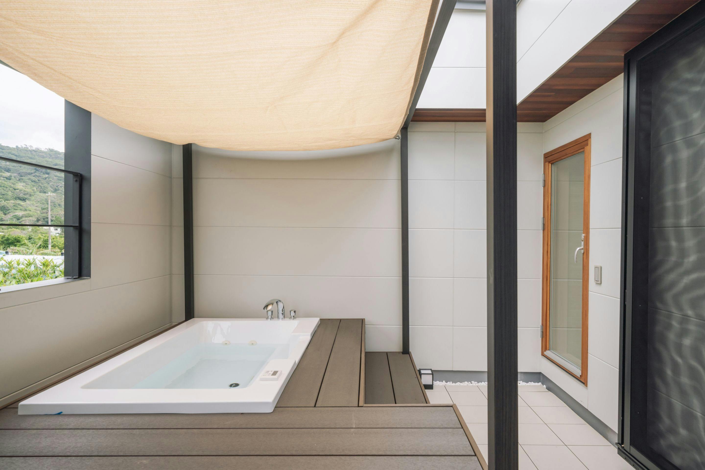 จากุซซี่