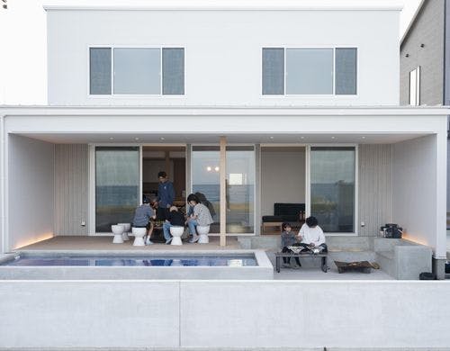 テラスは外から見えるので水着を着用下さい