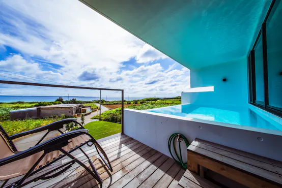 สระว่ายน้ำ