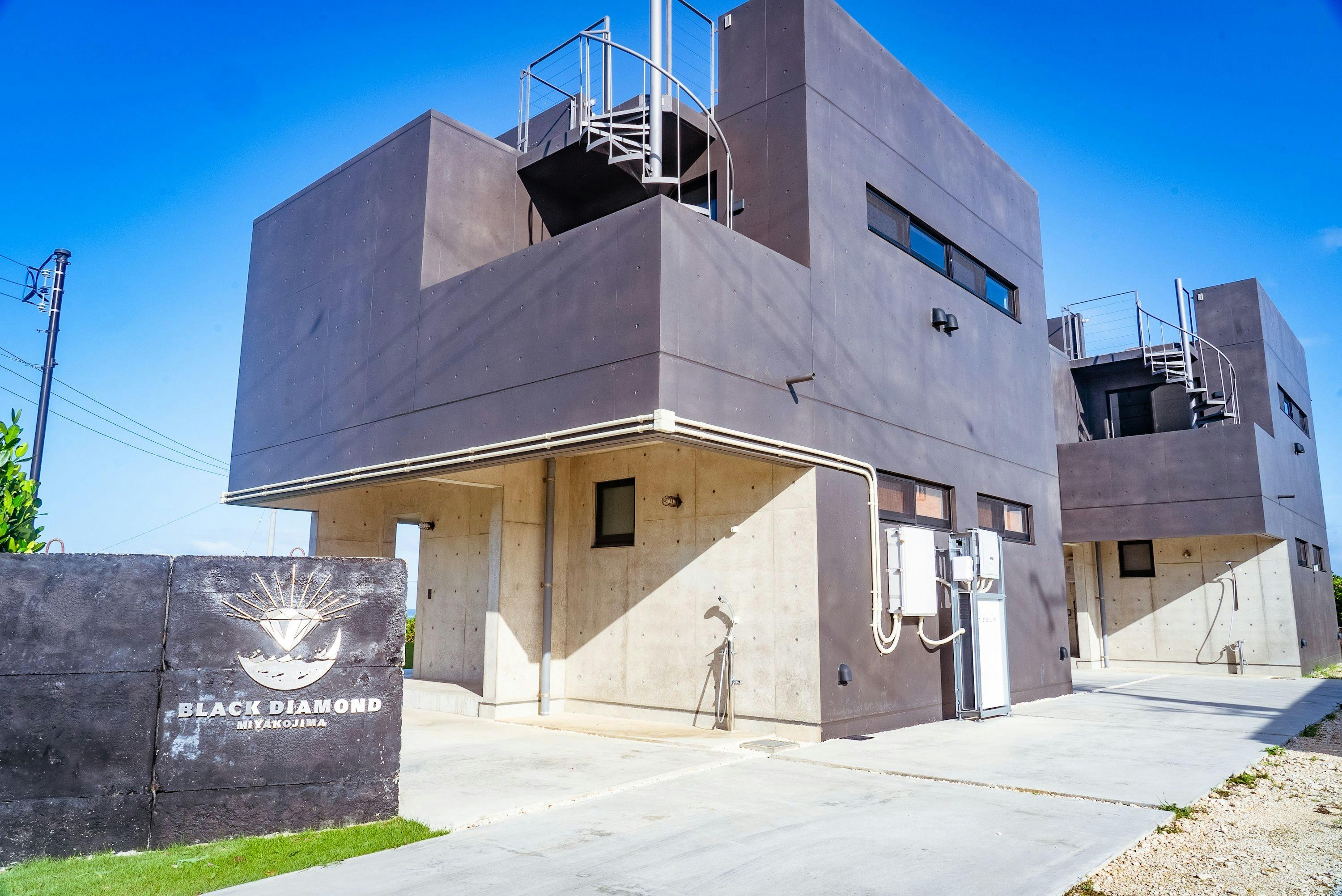 ภายนอกสิ่งอำนวยความสะดวก