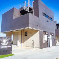 ภายนอกสิ่งอำนวยความสะดวก