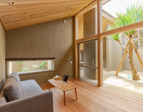 日中のリビング