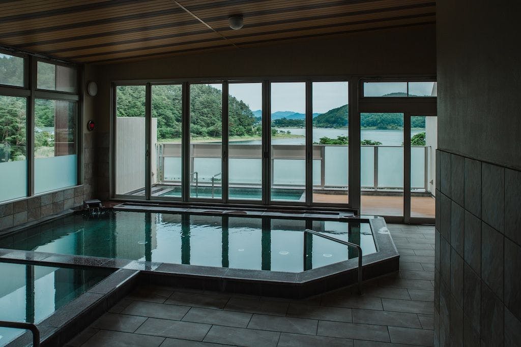 น้ำพุร้อน