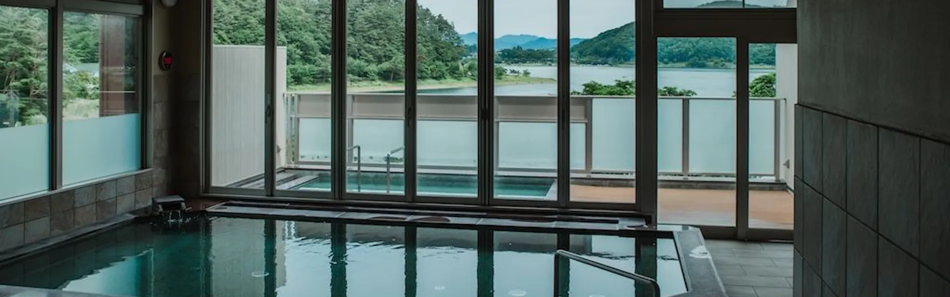 THE LAKE 河口湖暮らし
