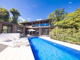 【静岡県伊東の貸別荘・コテージ】Poolen ITO