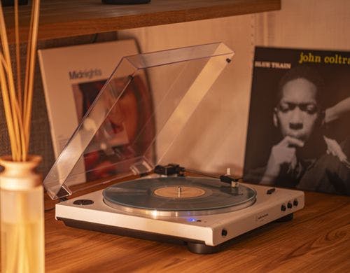 レコードが聴けます。