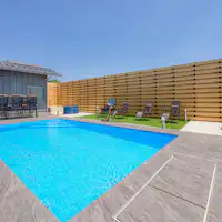 สระว่ายน้ำส่วนตัว