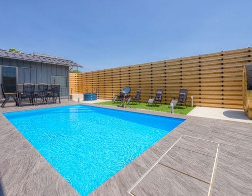 プライベートプール