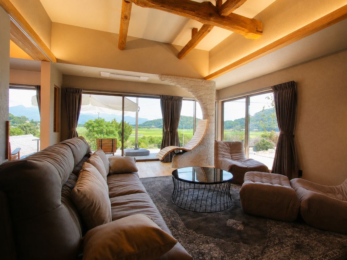 Wind Accommodation
