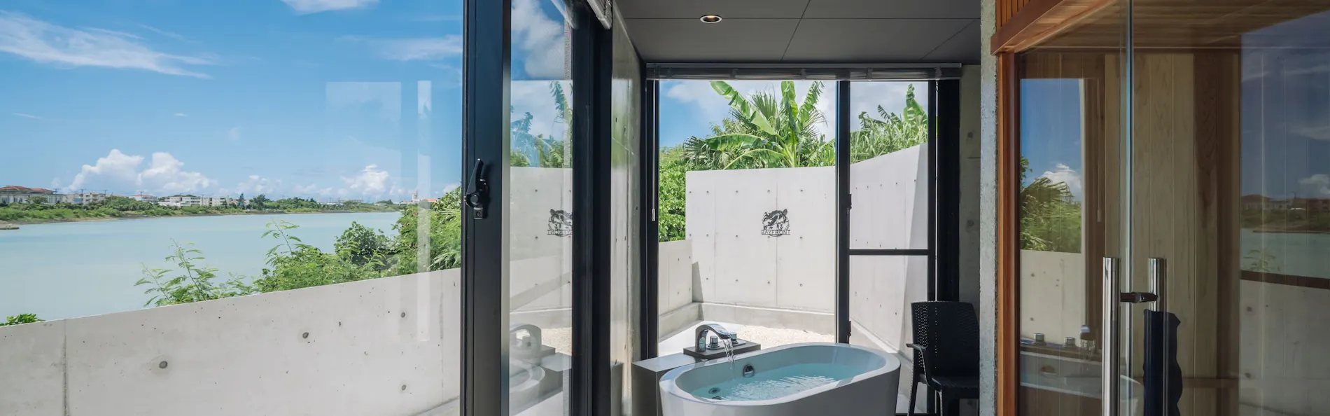Villa M BAYFRONT YONAHA ~Pool&Sauna Retreat~