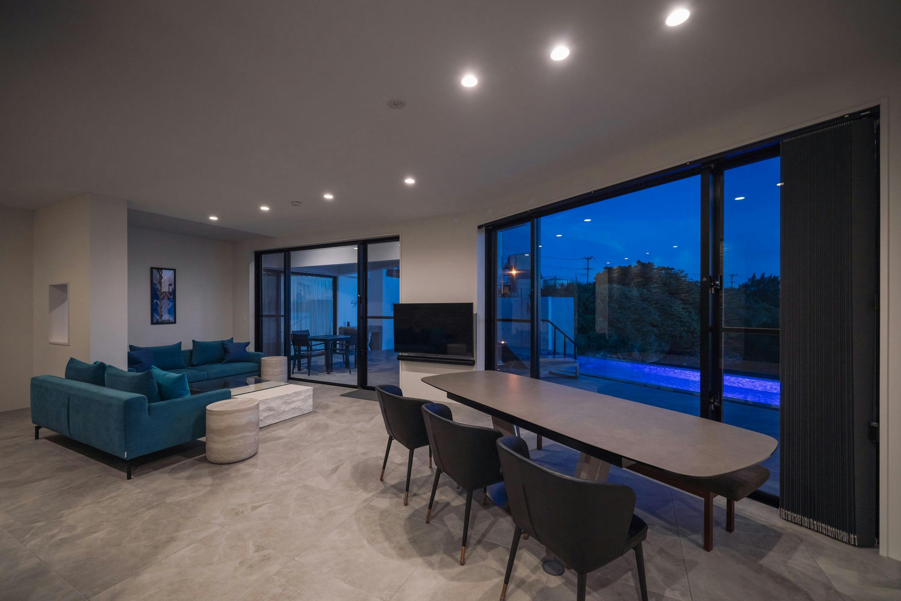 Villa M BAYFRONT YONAHA  ～Pool&Sauna Retreat～