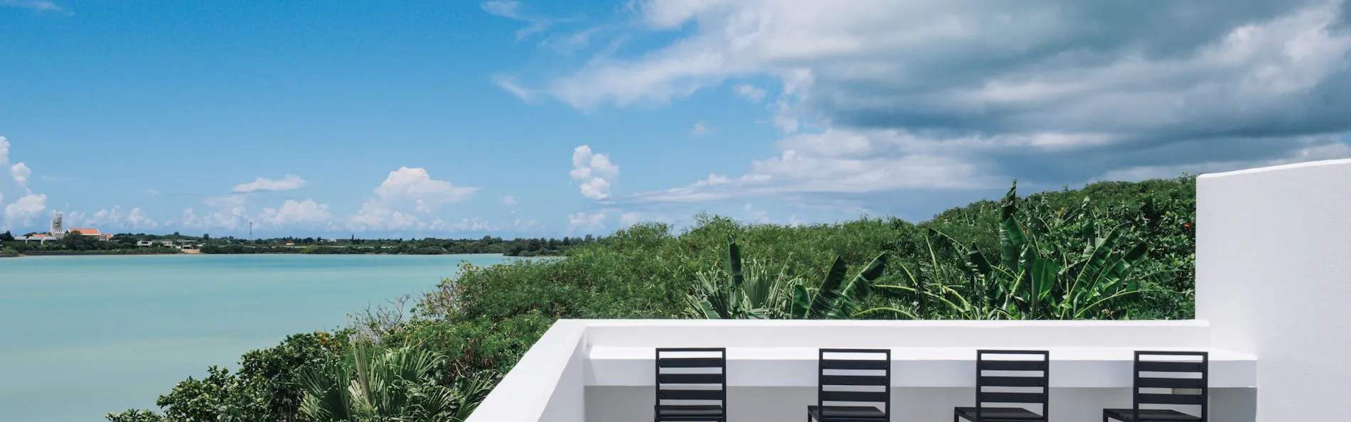 Villa M BAYFRONT YONAHA ~Pool&Sauna Retreat~