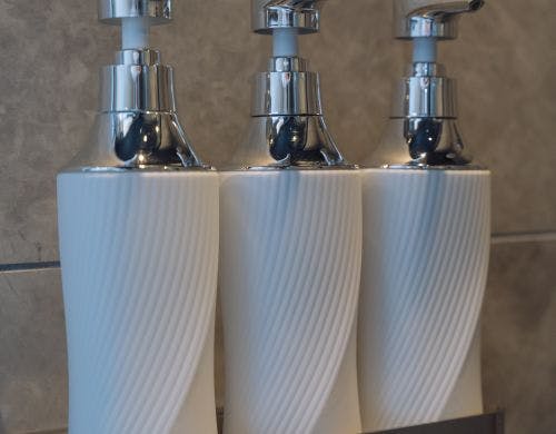 マスターベッドルーム