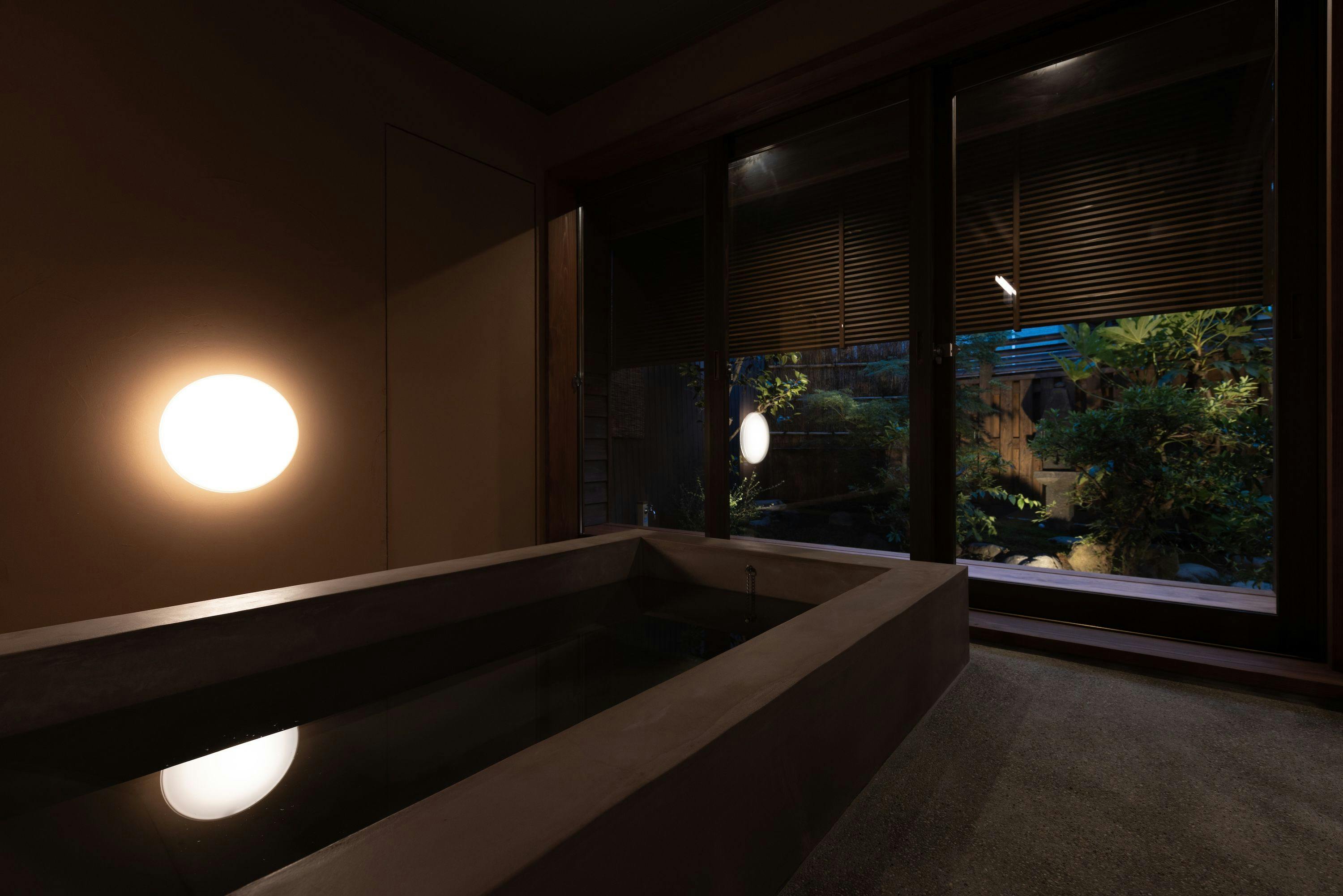 อ่างอาบน้ำ