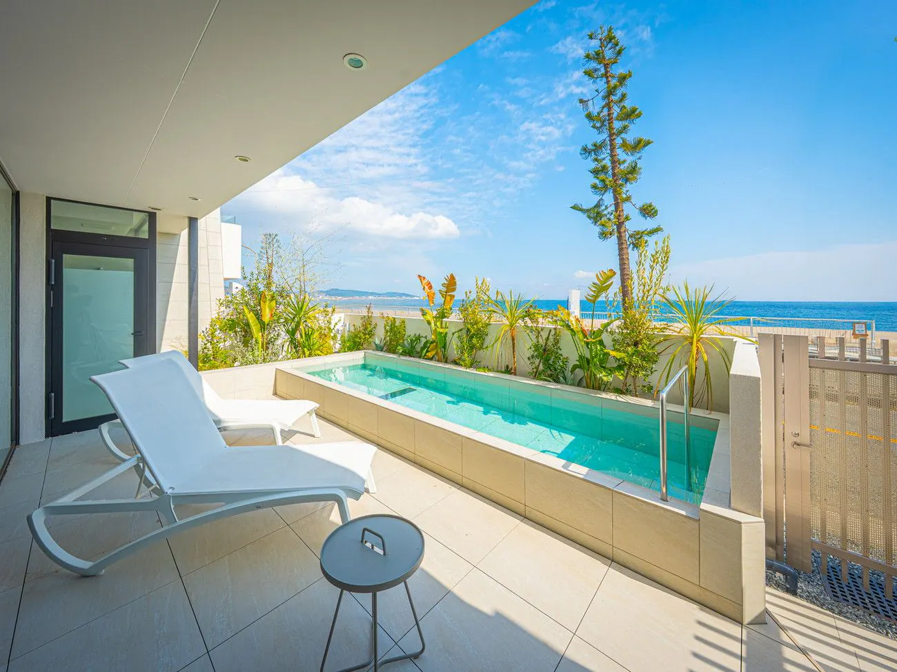 【Aタイプ】テラスプール