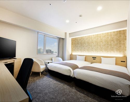 広さ25.5~27.2平米<BR>ベッド幅122x203cm 2台