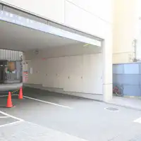 ホテル敷地内立体駐車場