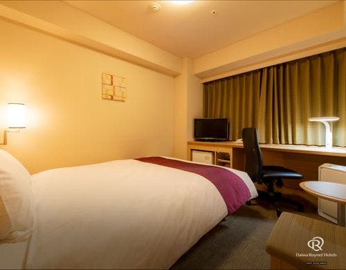 お部屋に携帯電話充電器をご用意